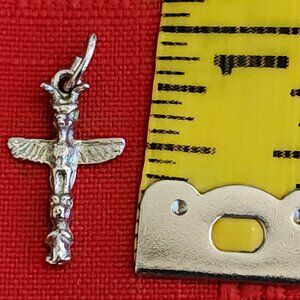 Vintage Sterling Silver - VANCOUVER BC Eagle Totem Pole Bracelet Charm Pendant